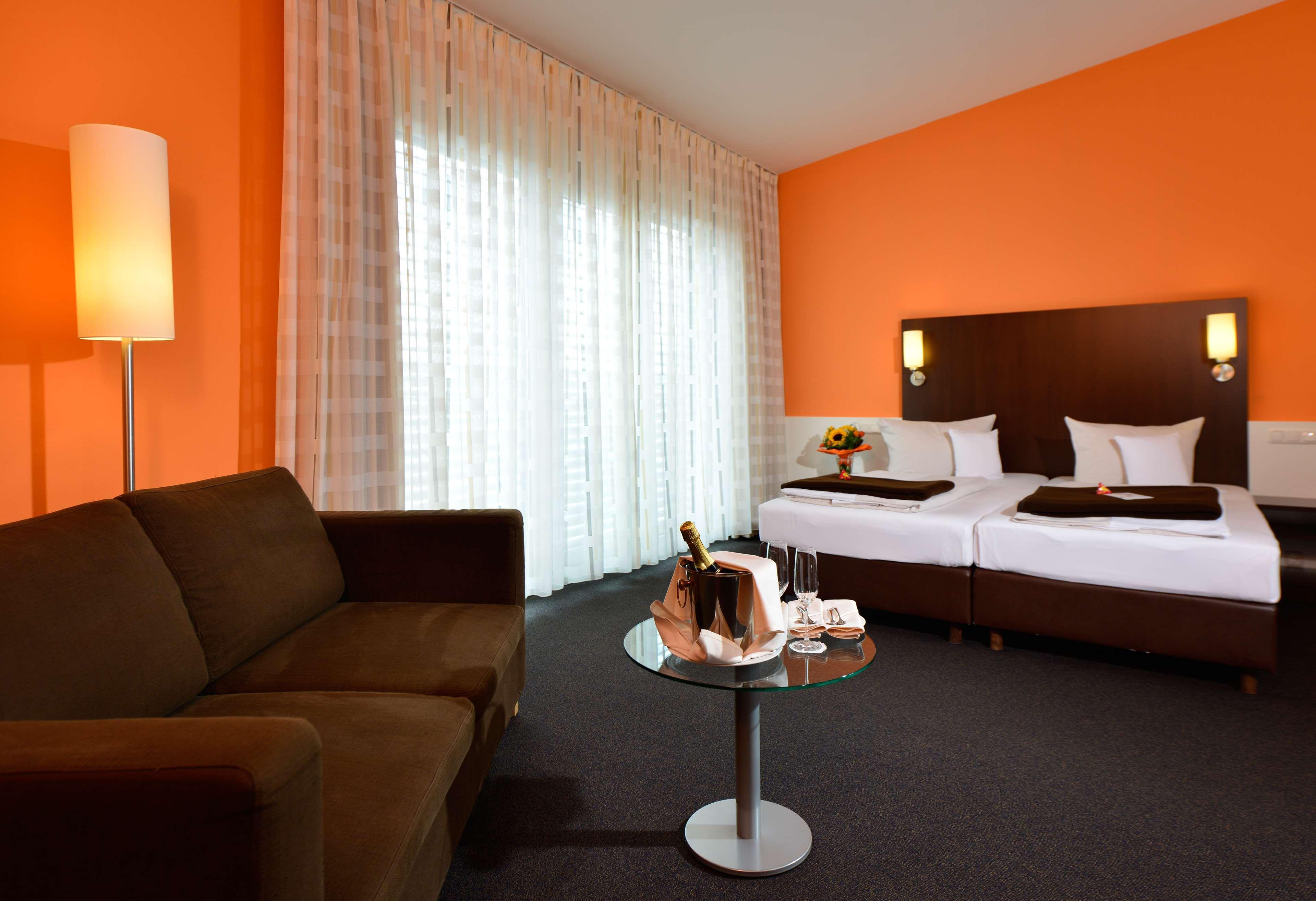 Best Western Plus Konrad Zuse Hotel Хюнфельд Экстерьер фото